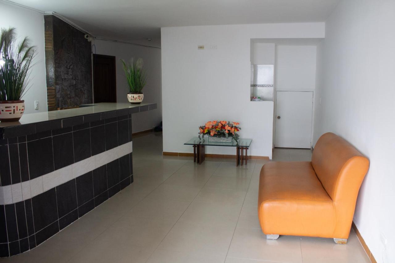 Hotel Picasso 70 Medellín Buitenkant foto