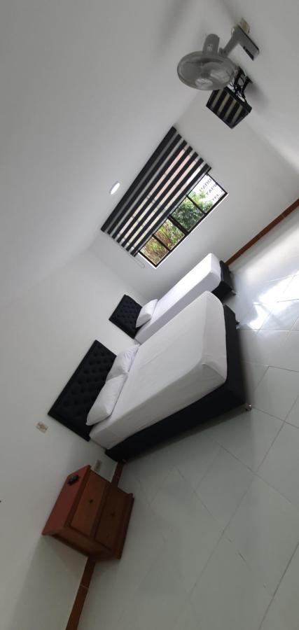 Hotel Picasso 70 Medellín Buitenkant foto